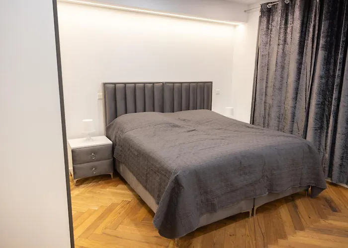 Stylisches Premium Am Hellweg Mit Komfort Und Wlan Inklusive Μπίλεφελντ